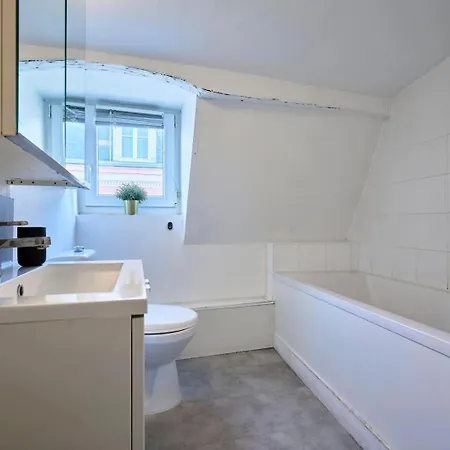 Grand-place & Vieux-lille: Equipped Duplex Apartment *
